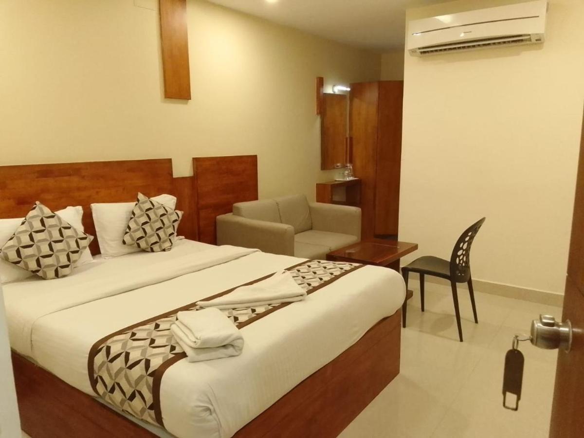 4U Business Hotel Chennai Exterior photo